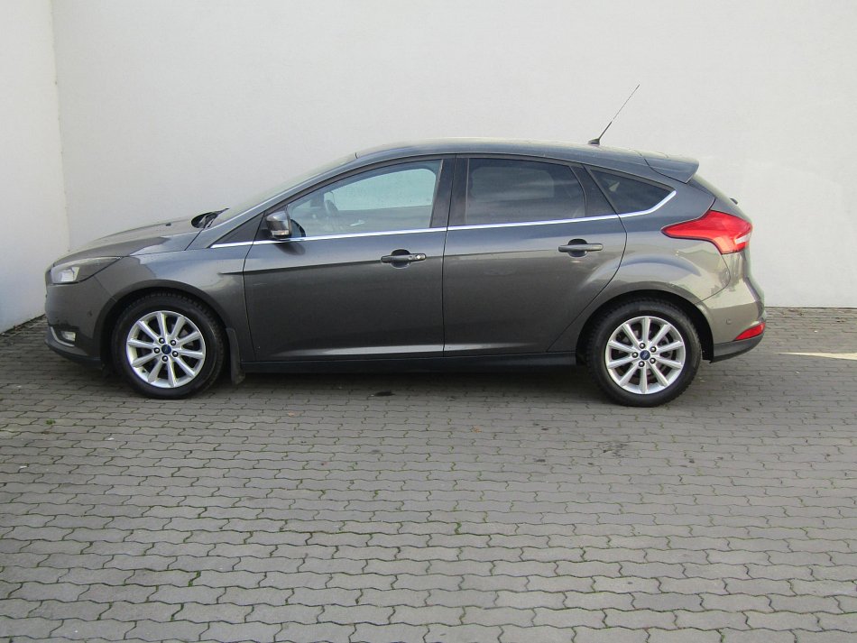 Ford Focus 1.0EB Titanium