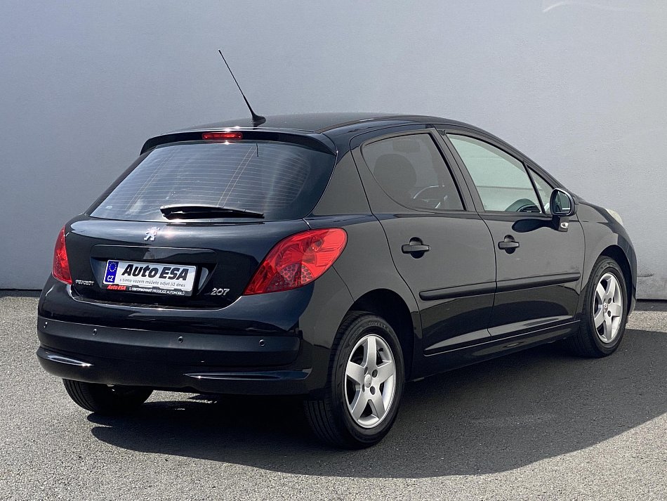 Peugeot 207 1.4 16V 