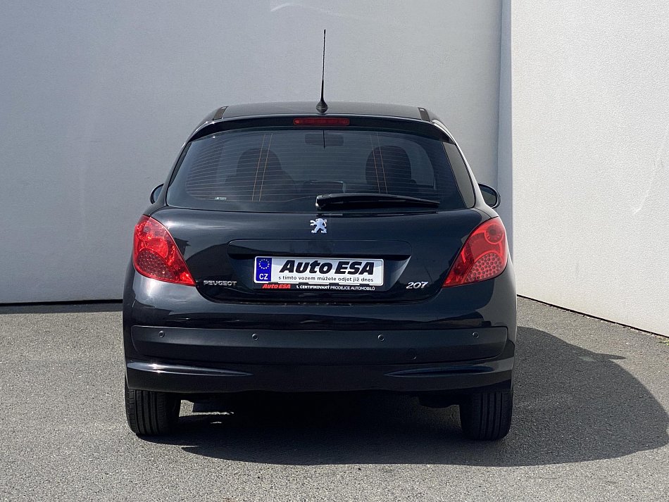 Peugeot 207 1.4 16V 