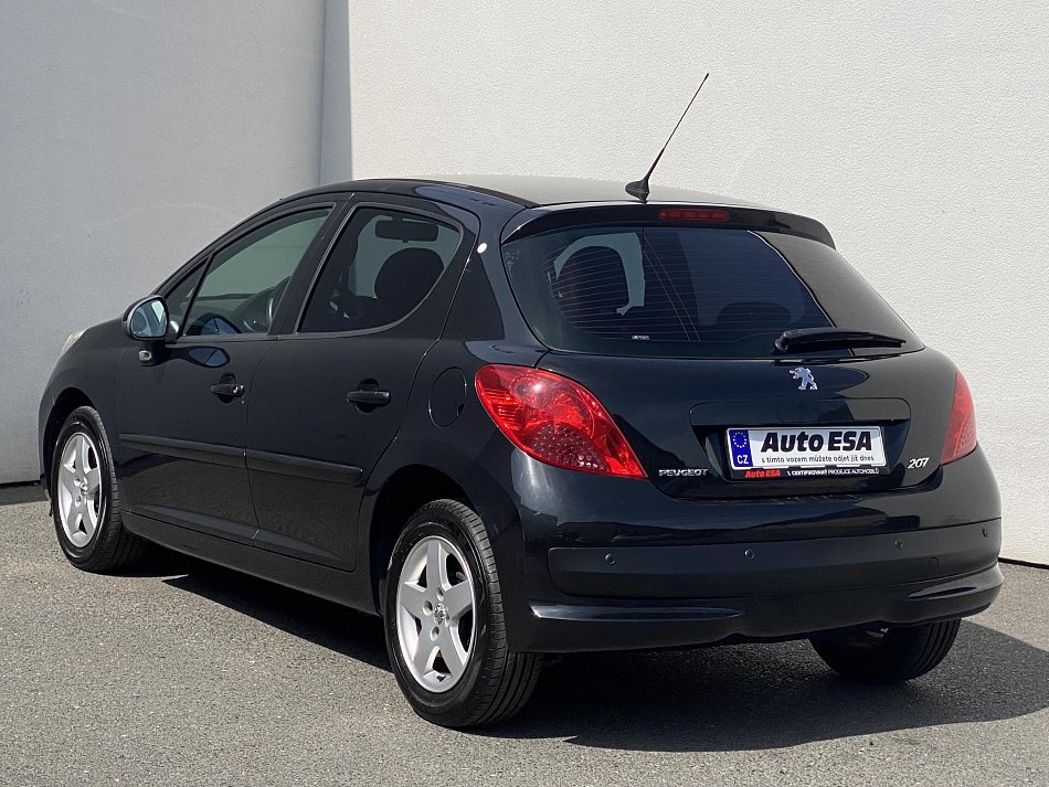 Peugeot 207 1.4 16V 