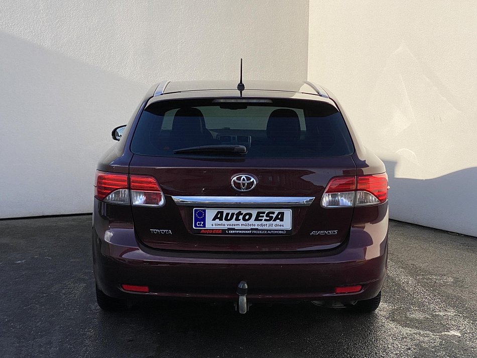 Toyota Avensis 1.8 i 