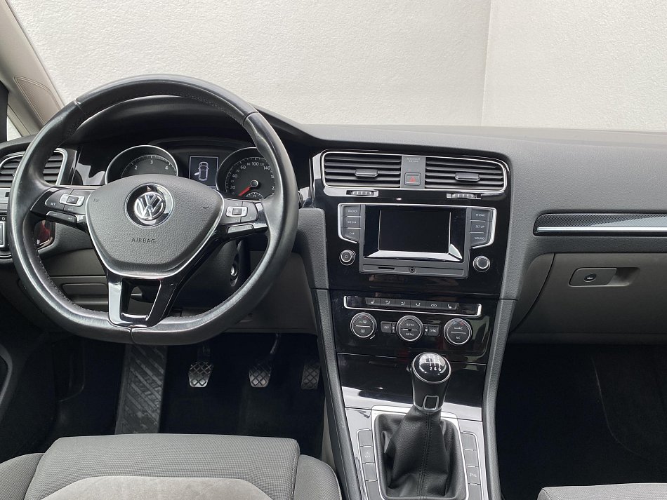 Volkswagen Golf 2.0 TDi Highline