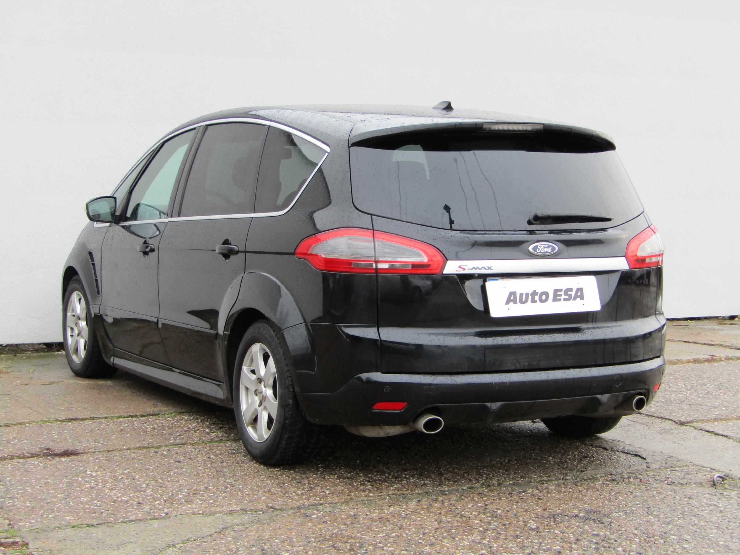 Ford S-MAX, 2012 - pohled č. 4