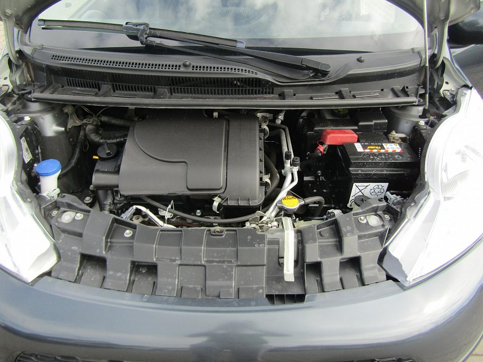 Peugeot 107 1.0i 