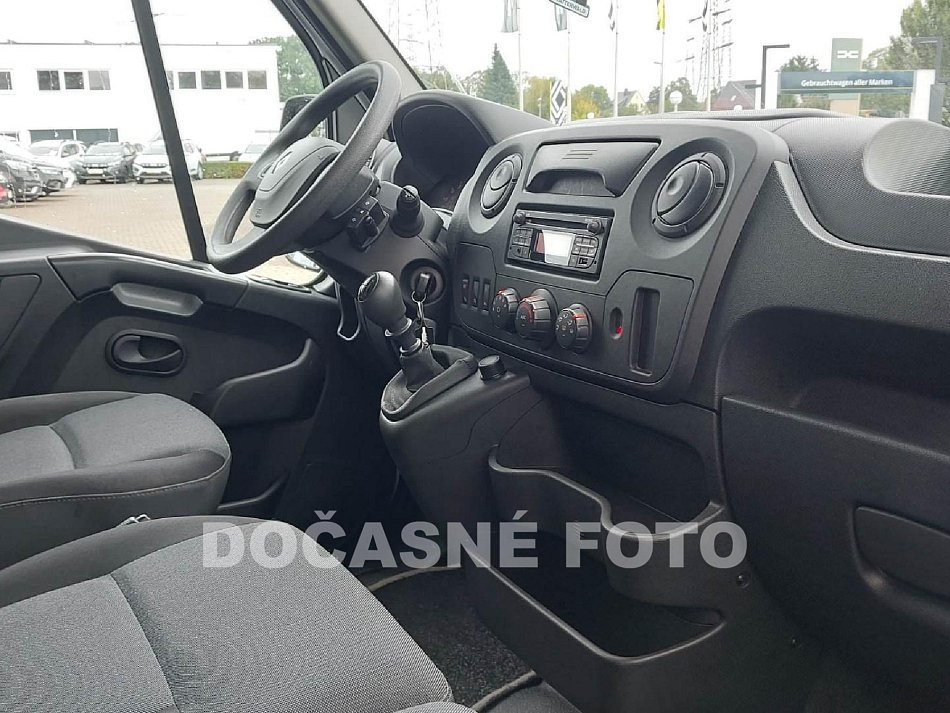 Renault Master 2.3dCi  L3 7míst