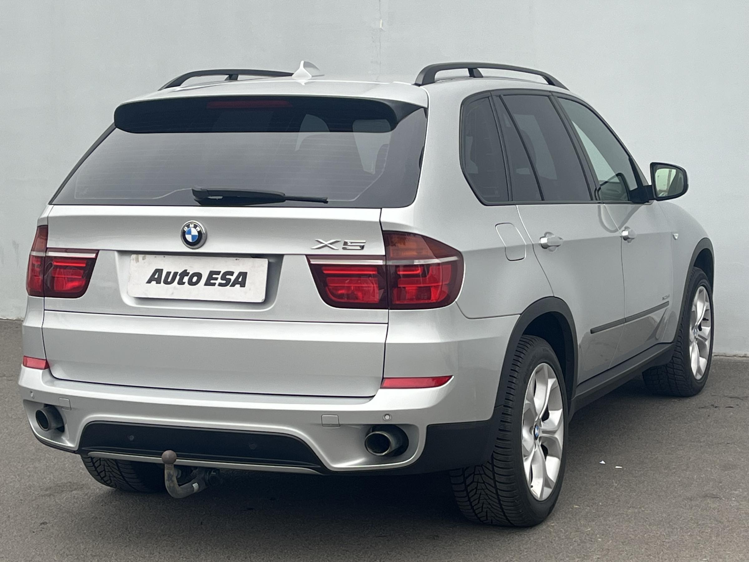 BMW X5, 2011 - pohled č. 6