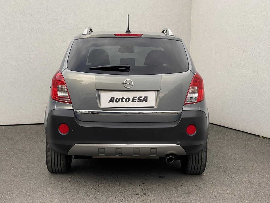 Opel Antara 2.4i Cosmo 4x4