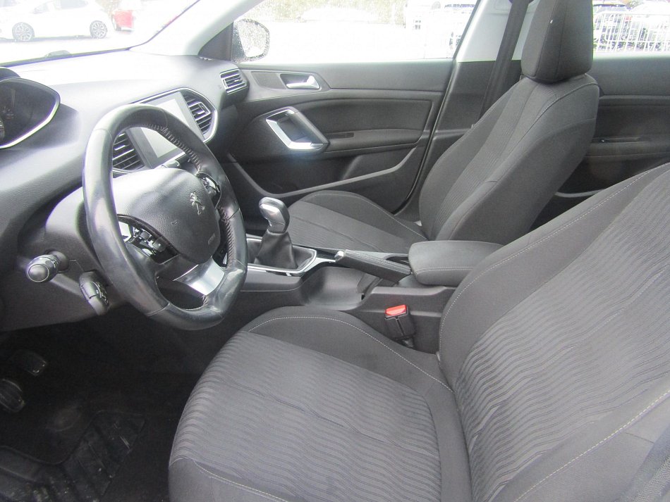 Peugeot 308 1.6 HDI 