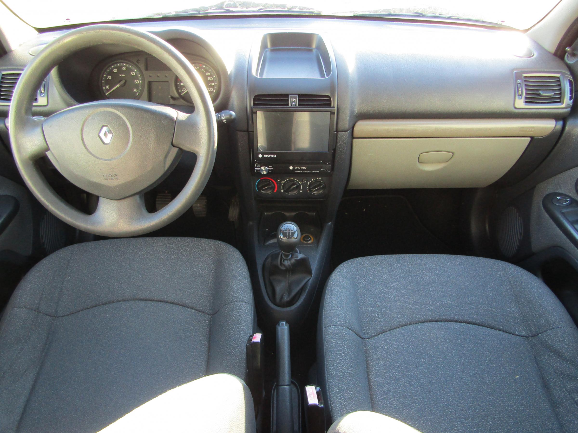 Renault Clio, 2004 - pohled č. 11