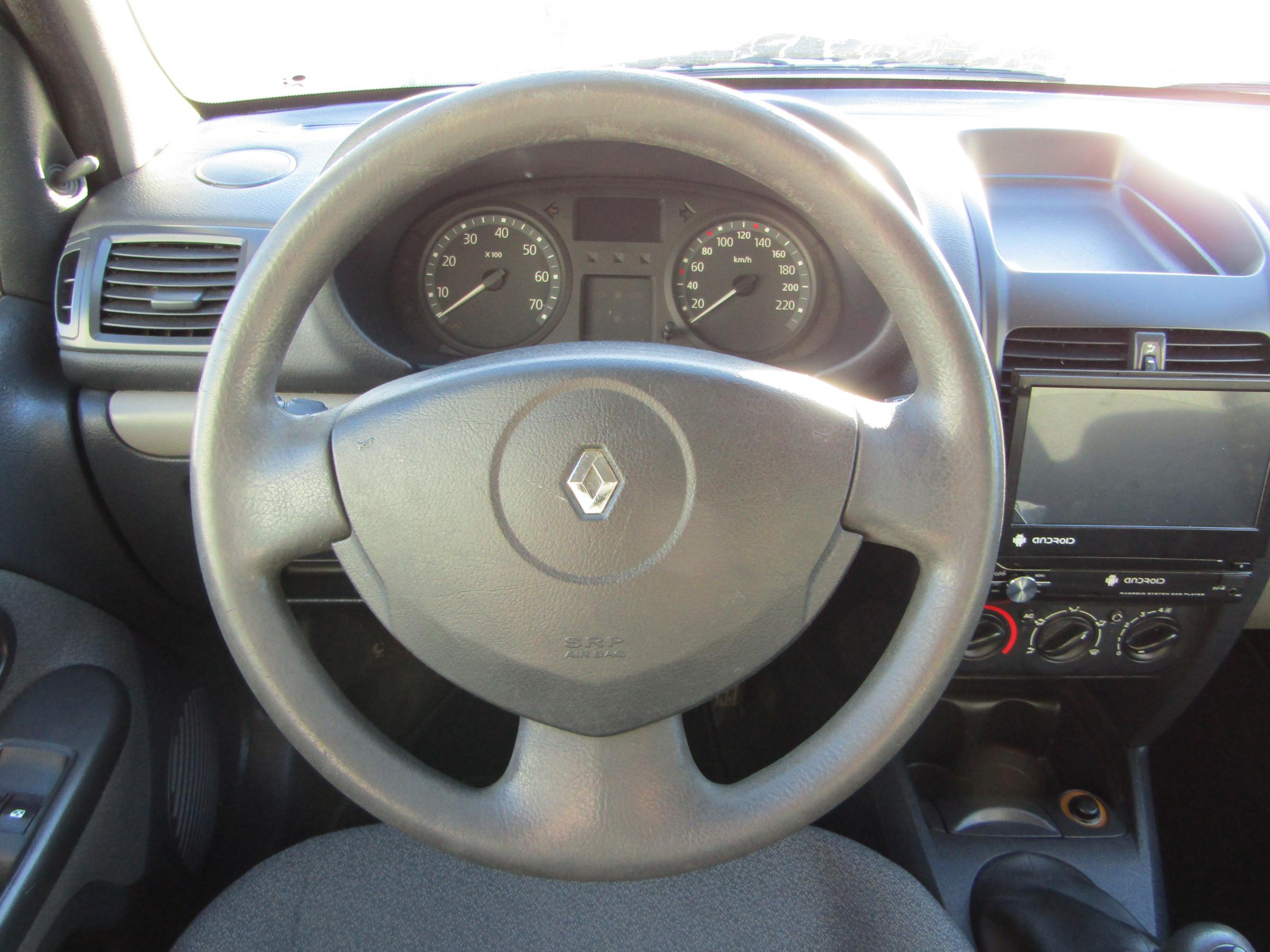 Renault Clio, 2004 - pohled č. 12