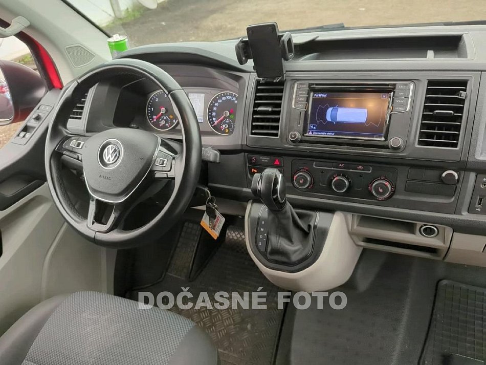 Volkswagen Transporter 2.0TDi  L2H1