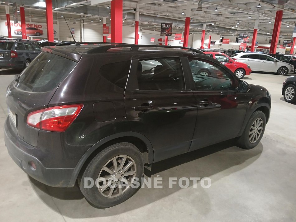 Nissan Qashqai 1.6i 