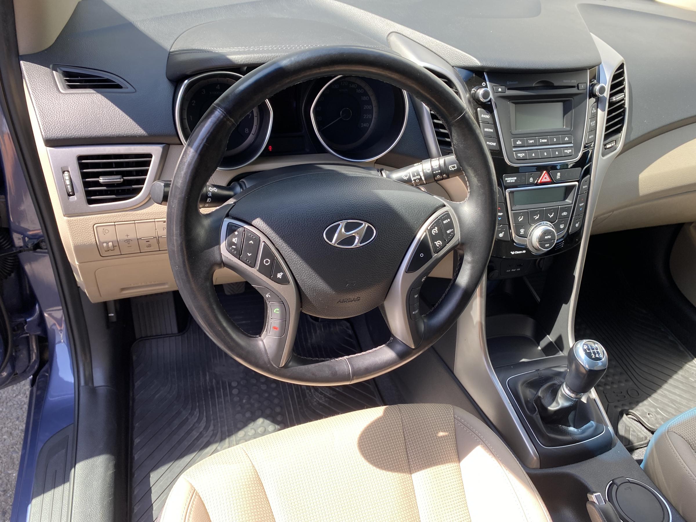 Hyundai i30, 2014 - pohled č. 14