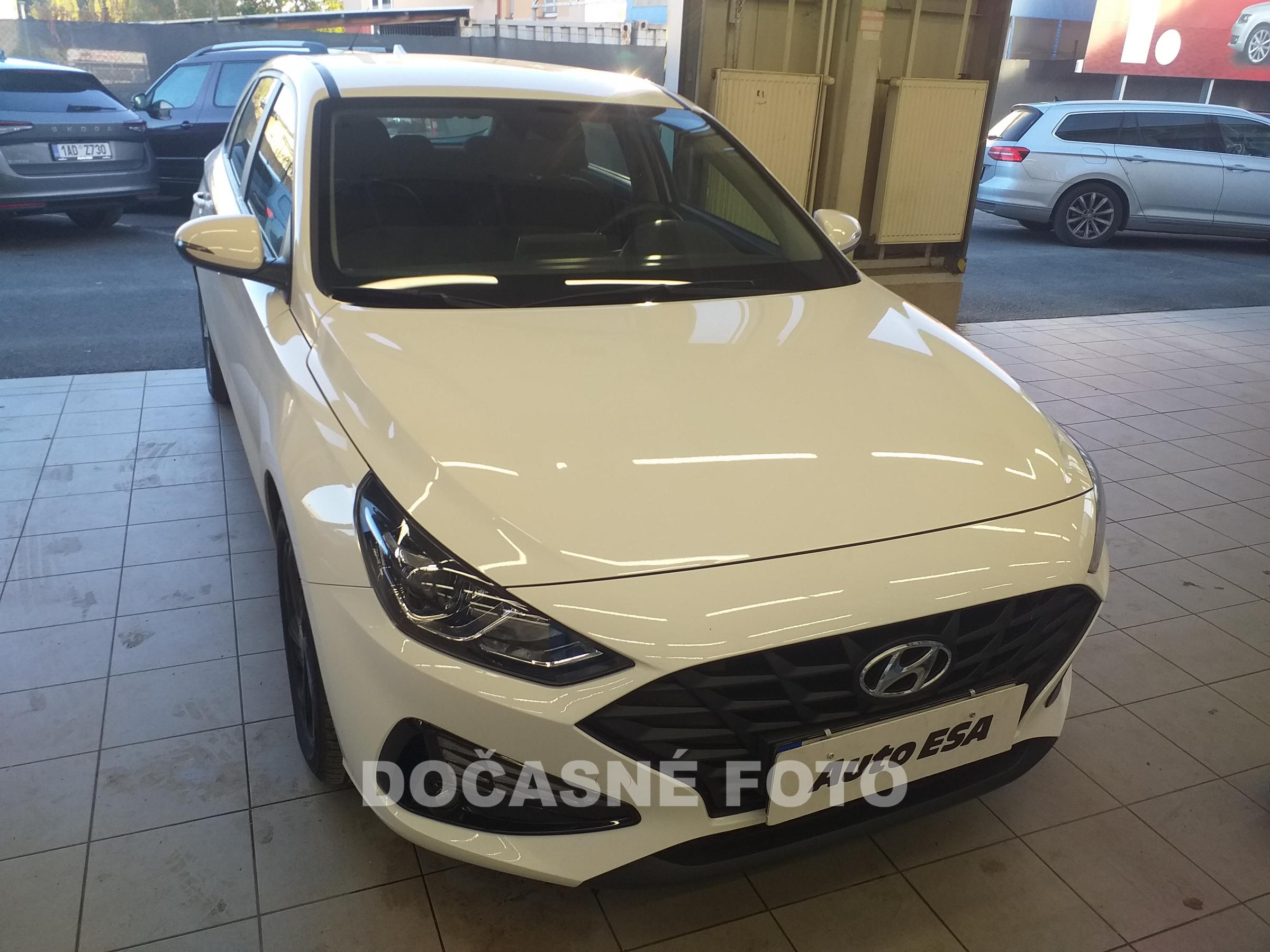 Hyundai i30, 2022