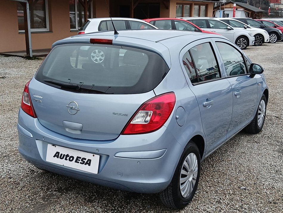 Opel Corsa 1.0i 