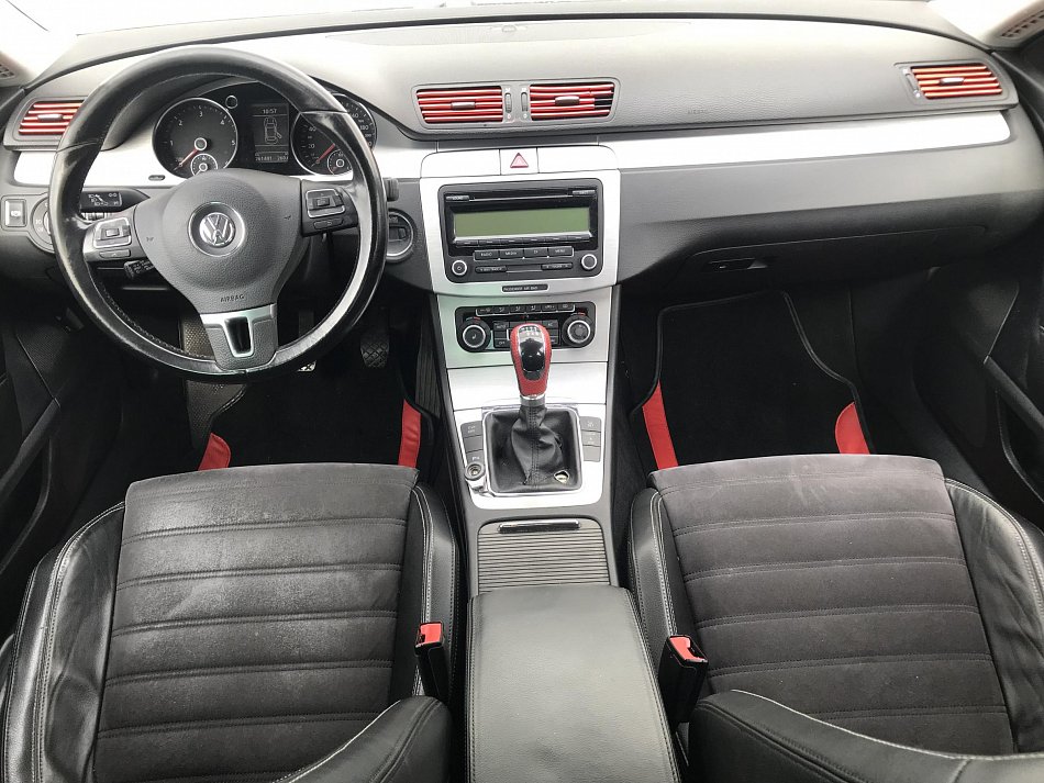 Volkswagen Passat CC 2.0TDi 