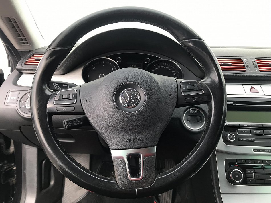 Volkswagen Passat CC 2.0TDi 