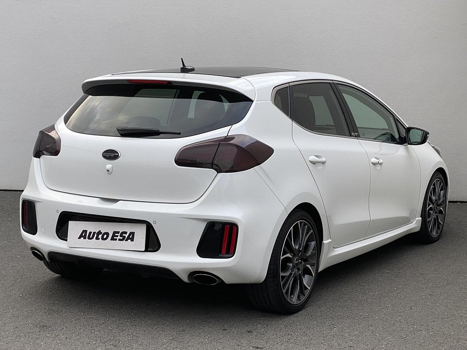 Kia Ceed 1.6 T-GDi GT