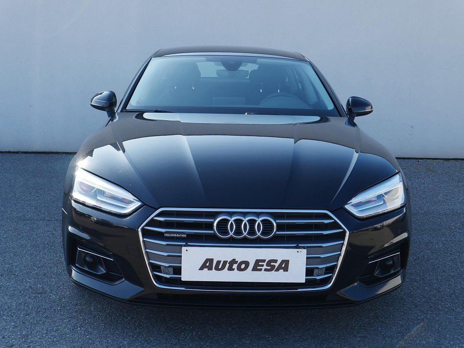 Audi A5 2.0TDi S-line quattro