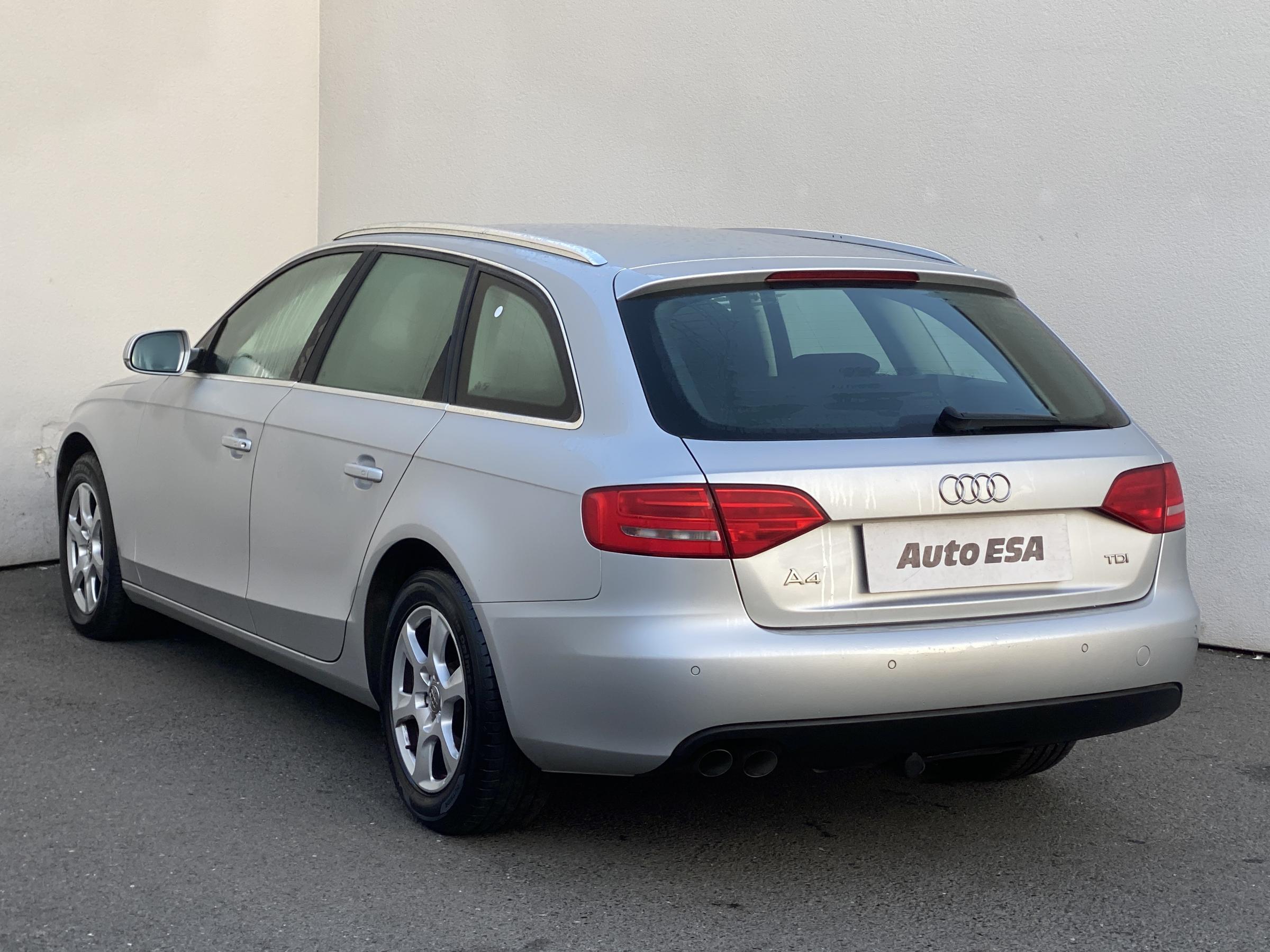 Audi A4, 2011 - pohled č. 6