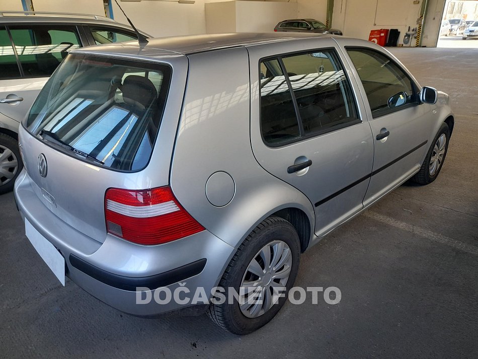 Volkswagen Golf 1.4 