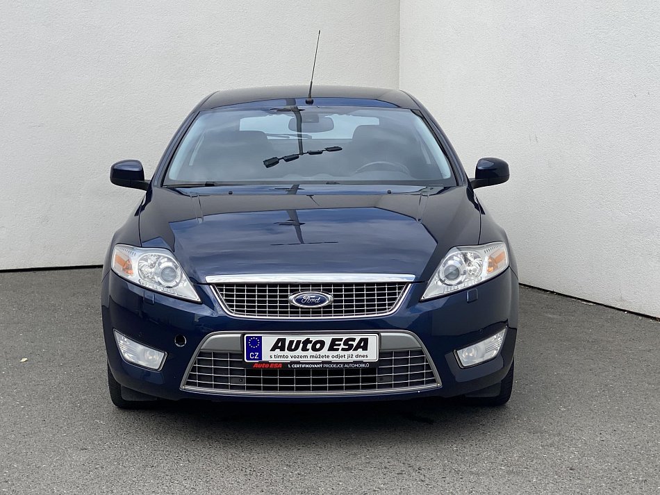 Ford Mondeo 2.0i Titanium