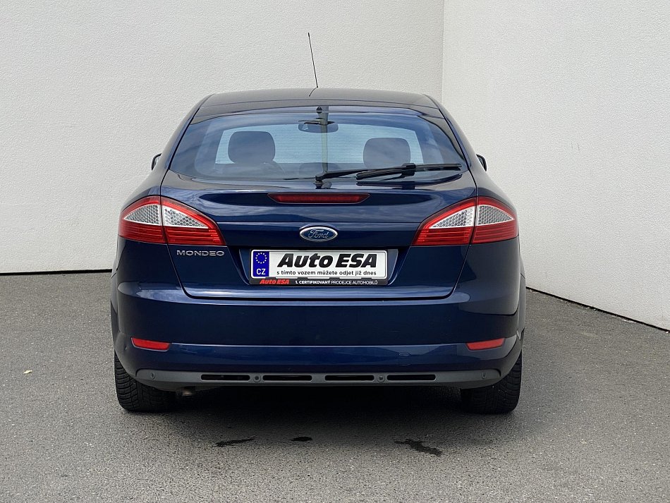 Ford Mondeo 2.0i Titanium