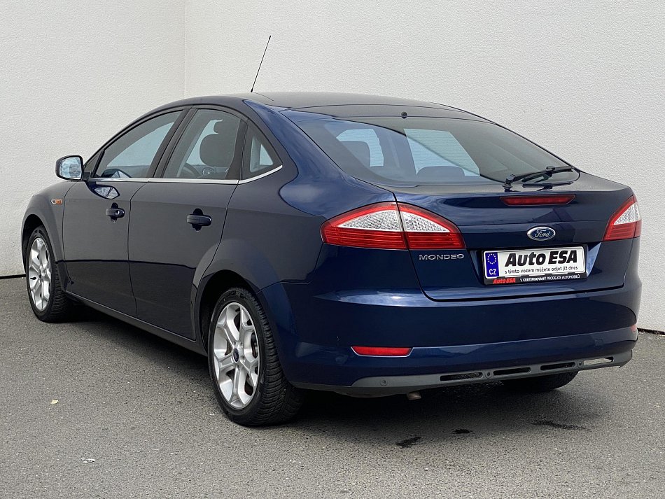 Ford Mondeo 2.0i Titanium