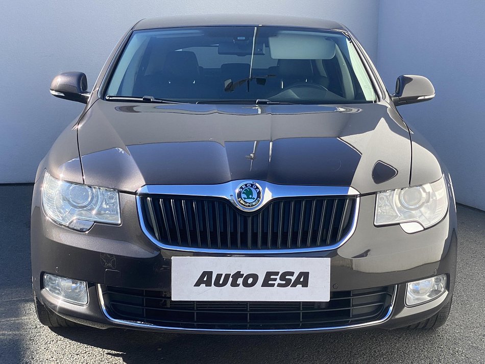 Škoda Superb II 2.0  TDi Elegance