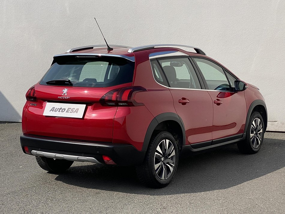 Peugeot 2008 1.2 PT Allure