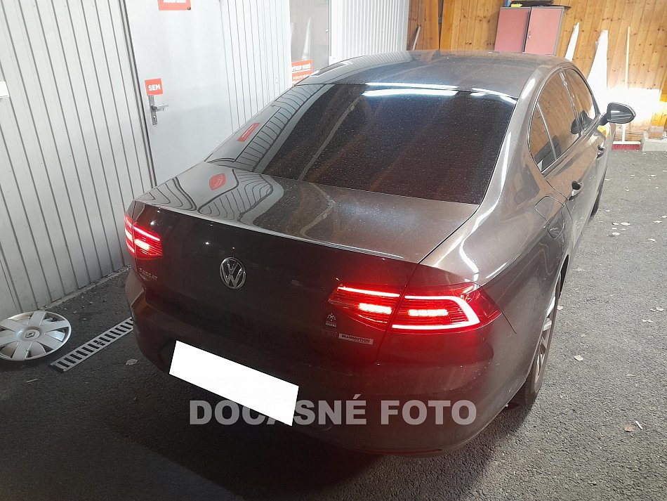 Volkswagen Passat 1.8 TSi 