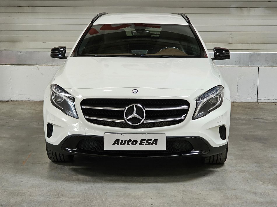 Mercedes-Benz GLA 2.2CDi  4MATIC