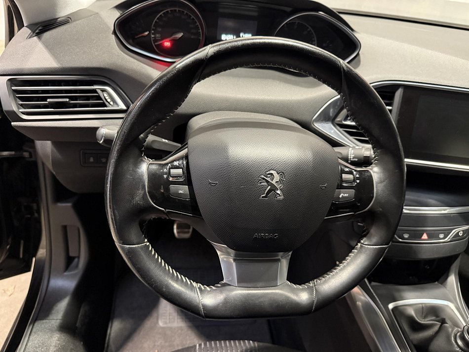 Peugeot 308 1.6 HDi 