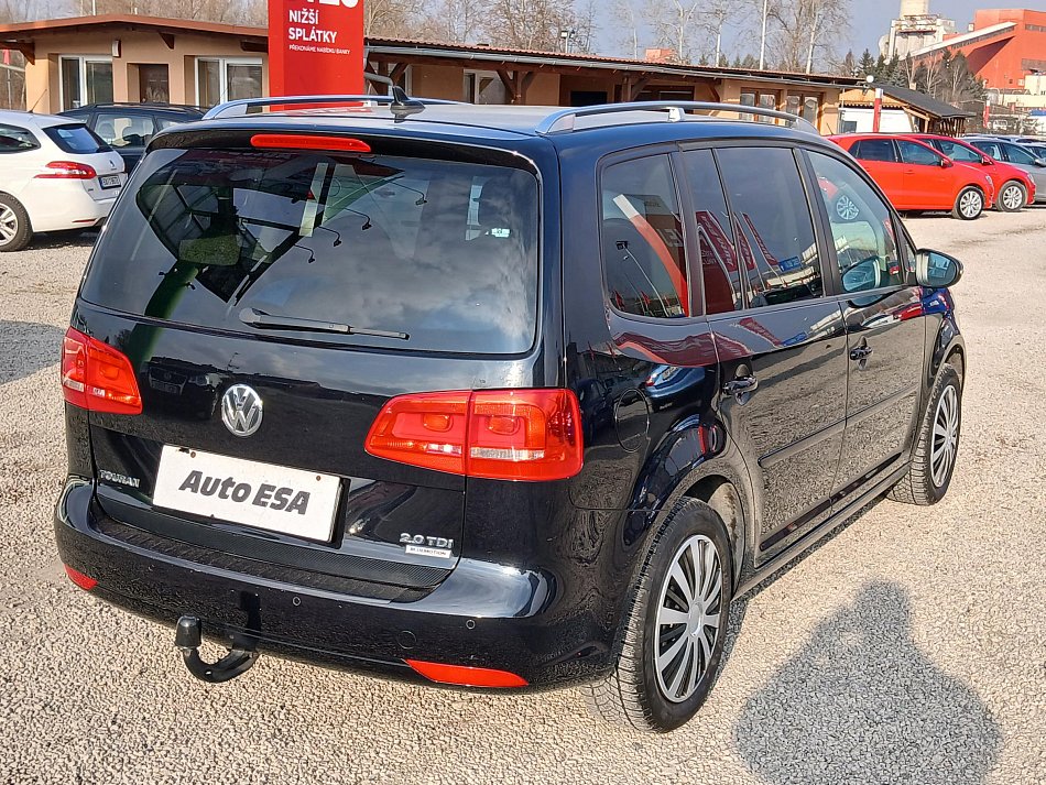 Volkswagen Touran 2.0 TDi 