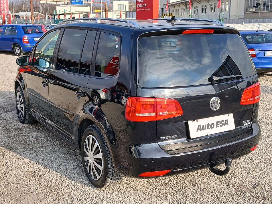 Volkswagen Touran 2.0 TDi 