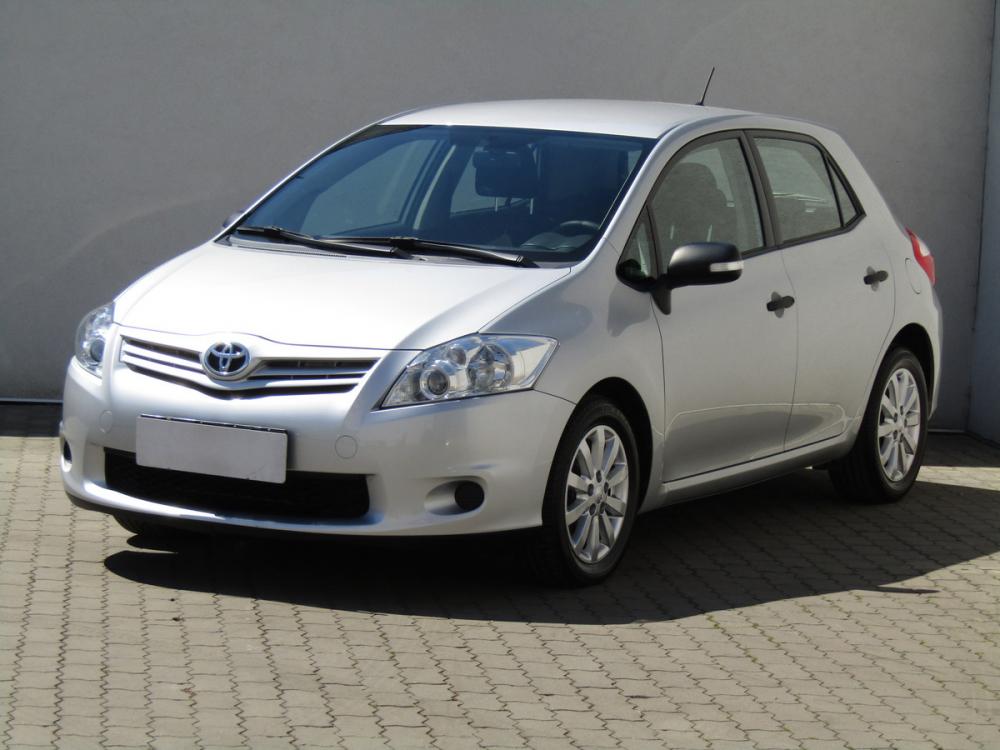 Toyota Auris, 2011 - pohled č. 3