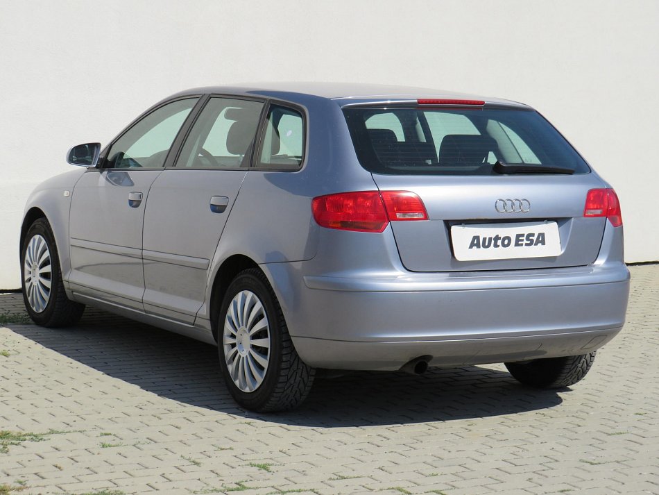 Audi A3 1.6i 