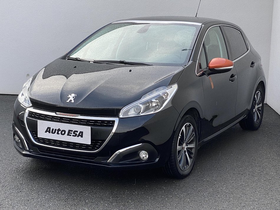 Peugeot 208 1.2 PT Roland Garros