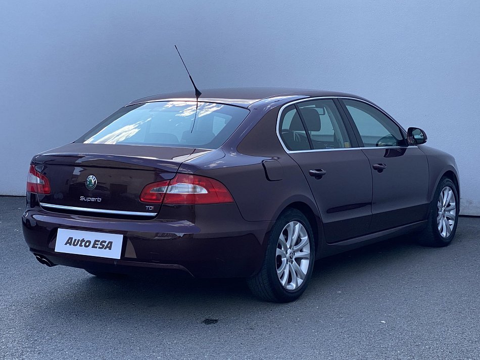 Škoda Superb II 2.0 TDi Ambition