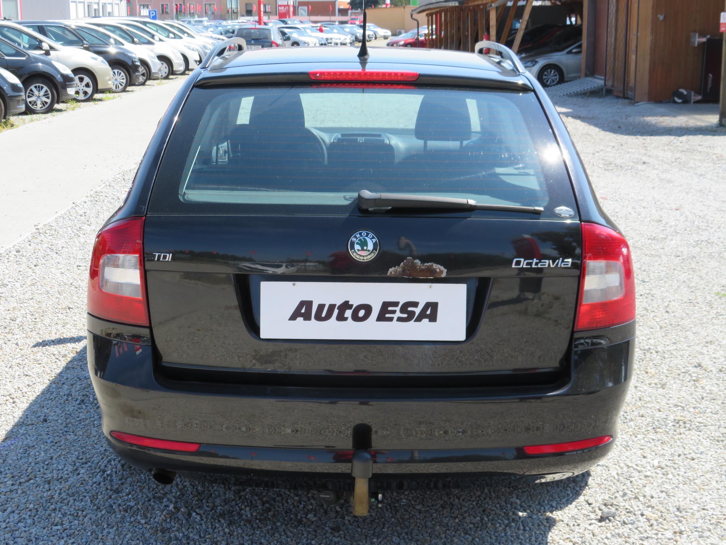 Škoda Octavia II, 2010 - pohled č. 5