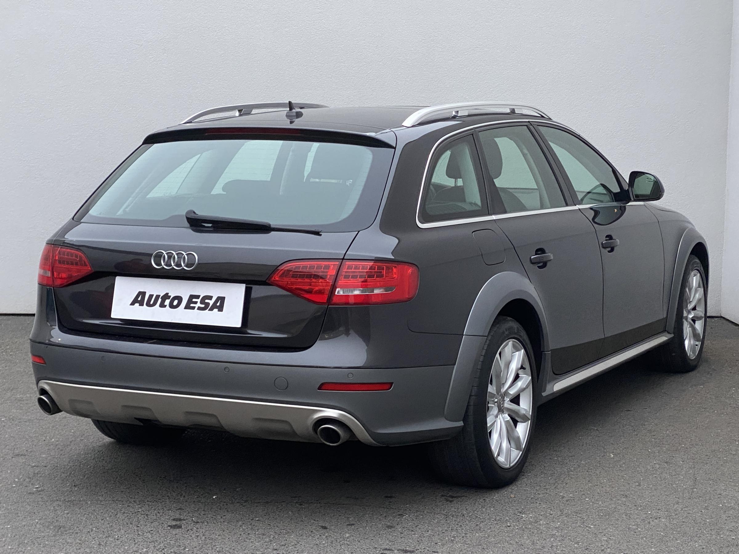 Audi A4 Allroad, 2010 - pohled č. 4