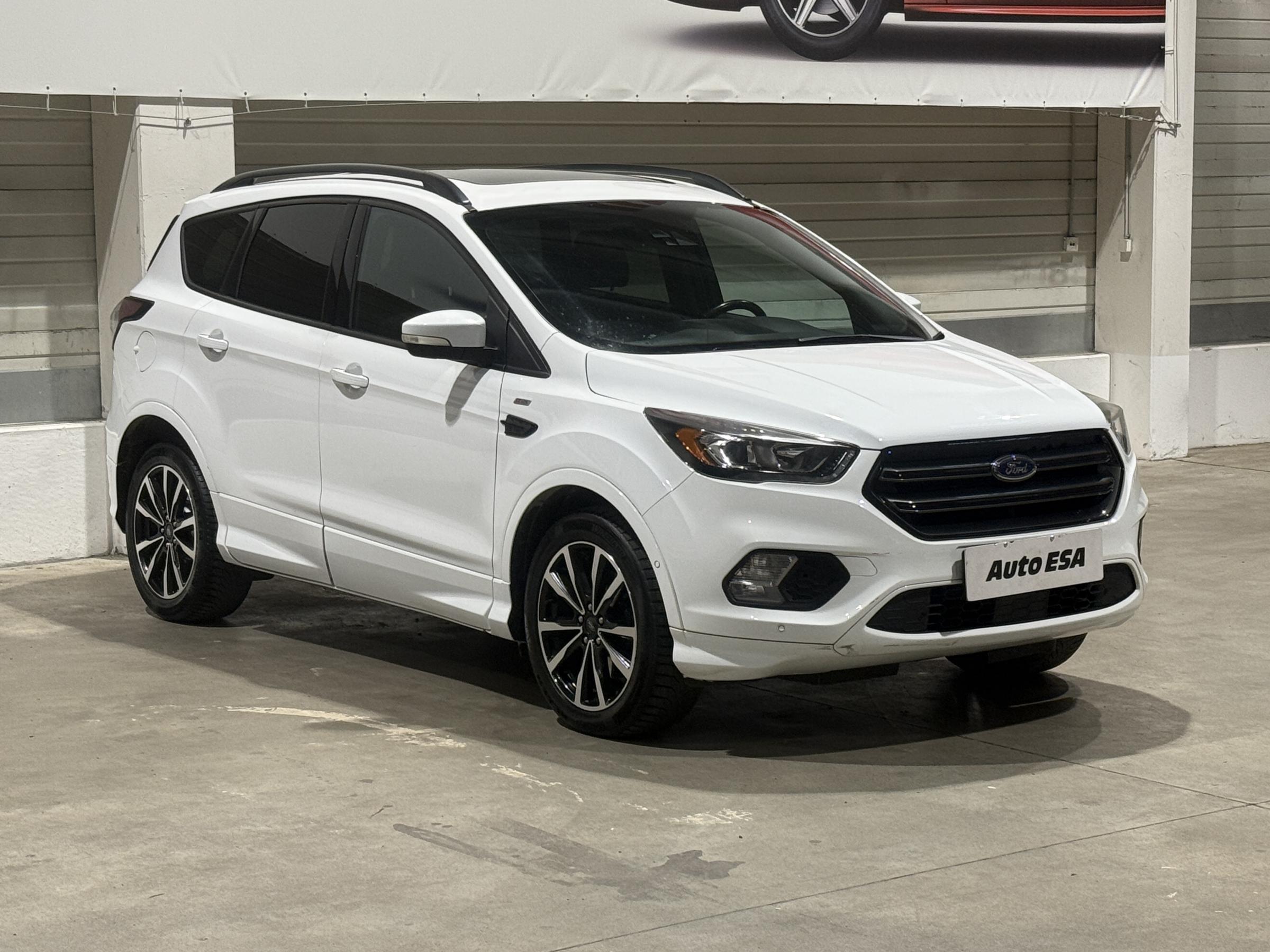 Ford Kuga, 2016