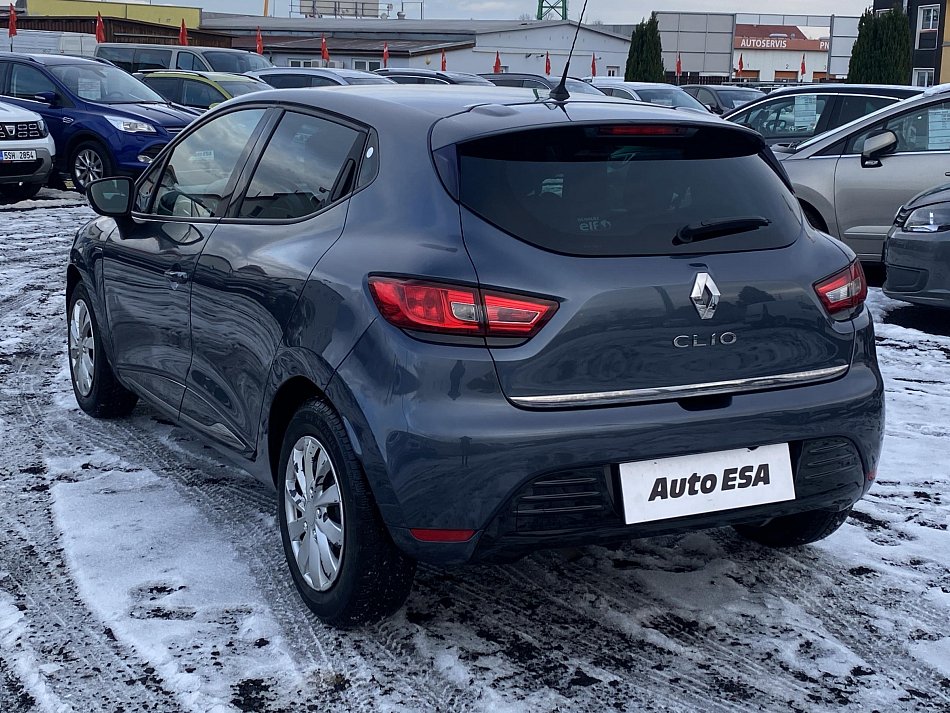 Renault Clio 1.2i 