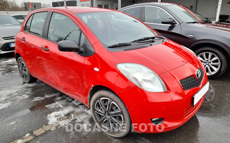 Toyota Yaris 1.3i 