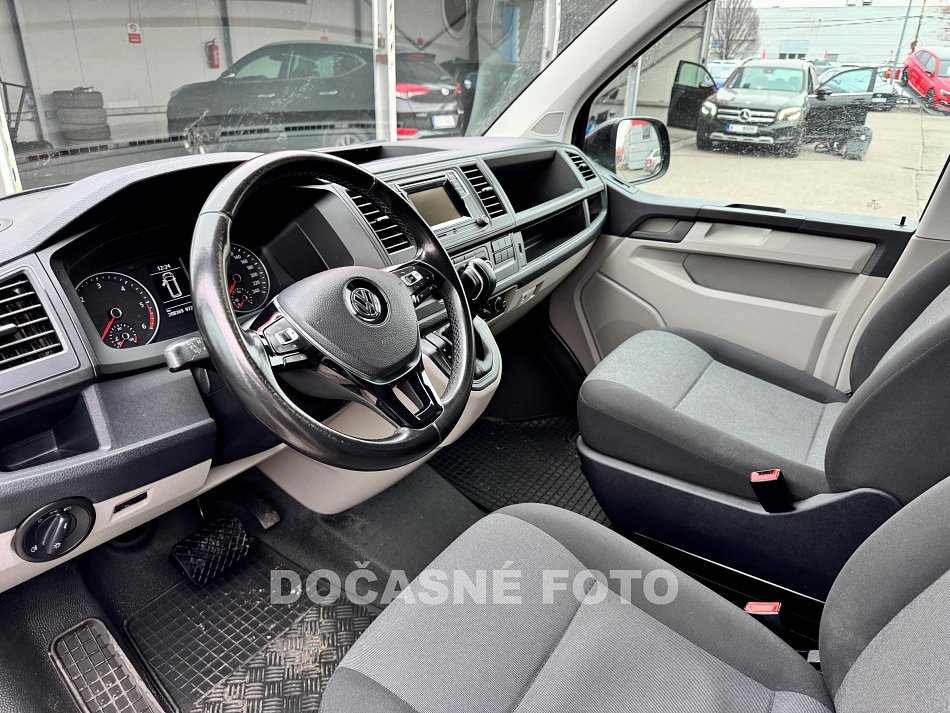 Volkswagen Transporter 2.0TDi  L2 5míst