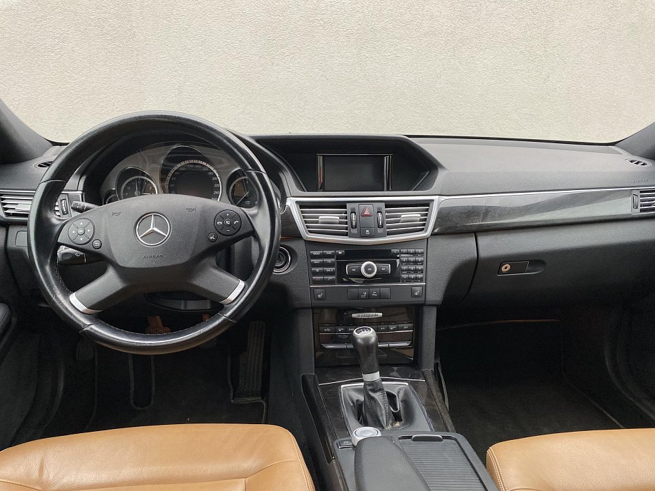 Mercedes-Benz Třída E 2.2 CDI 