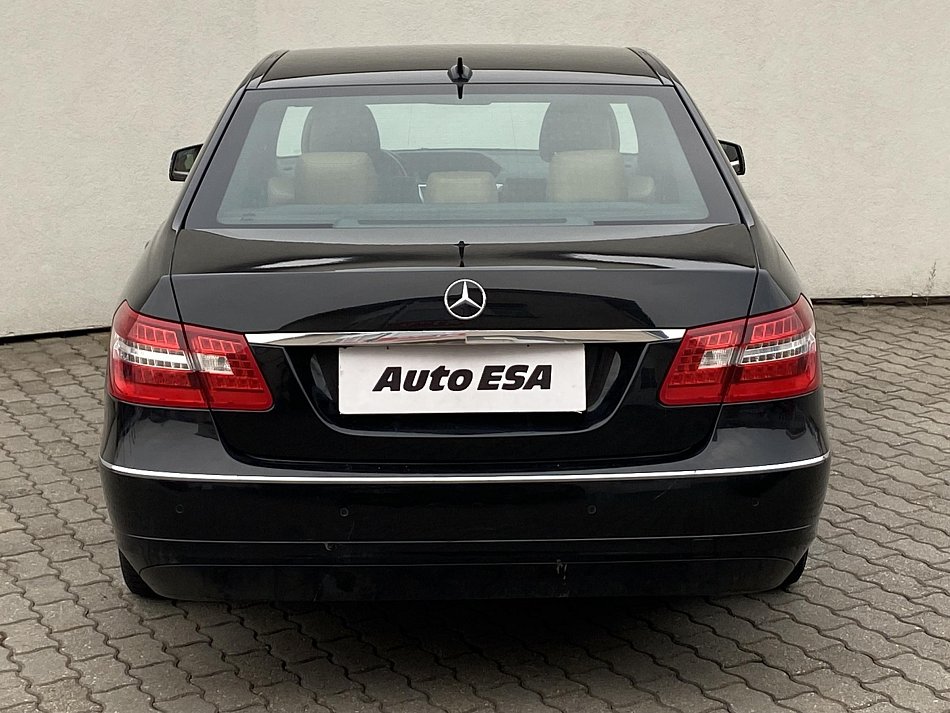 Mercedes-Benz Třída E 2.2 CDI 