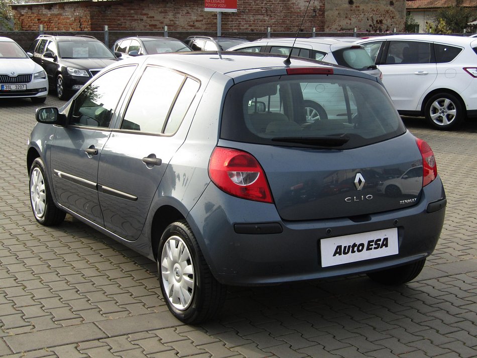 Renault Clio 1.2i 16V 