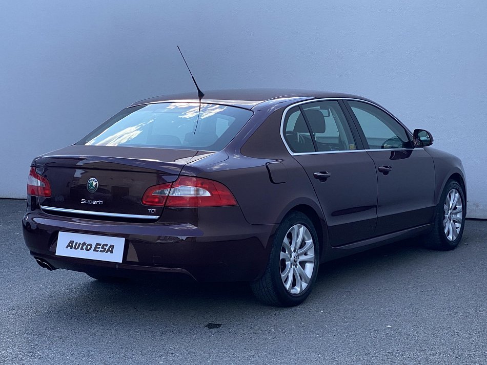 Škoda Superb II 2.0 TDi Ambition