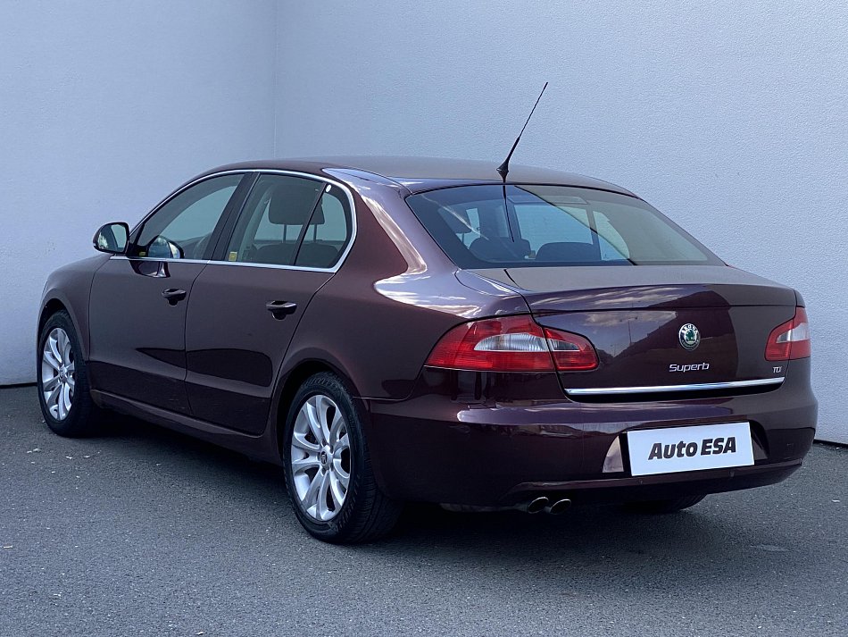 Škoda Superb II 2.0 TDi Ambition